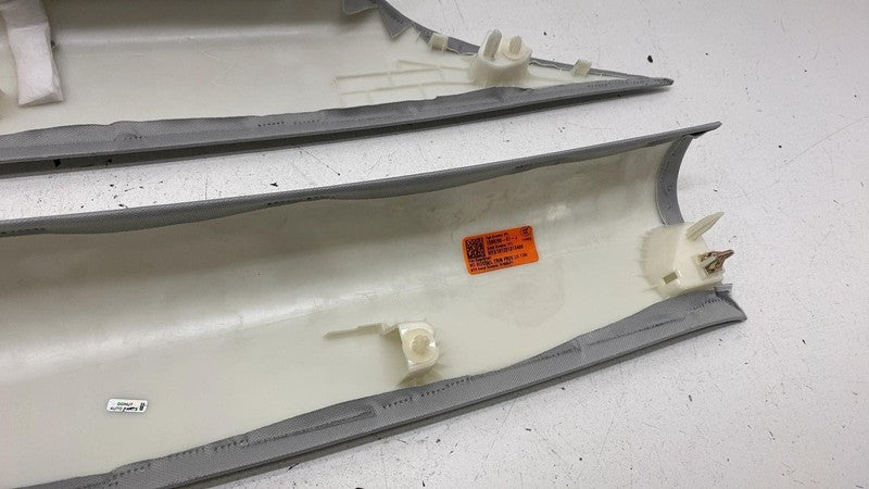 ⭕17-23 Model 3 Rear Left/Right C-Pillar Side Rail Trim 1086265-01-J/10