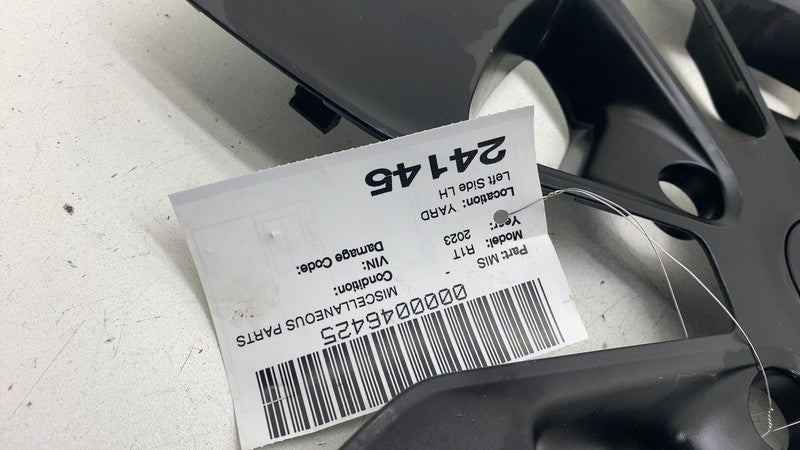 PT00032823D ⭕ 2022-2024 Rivian R1T 21" Road Wheel Aero Cover Center Hub Cap SET PT00032823-D