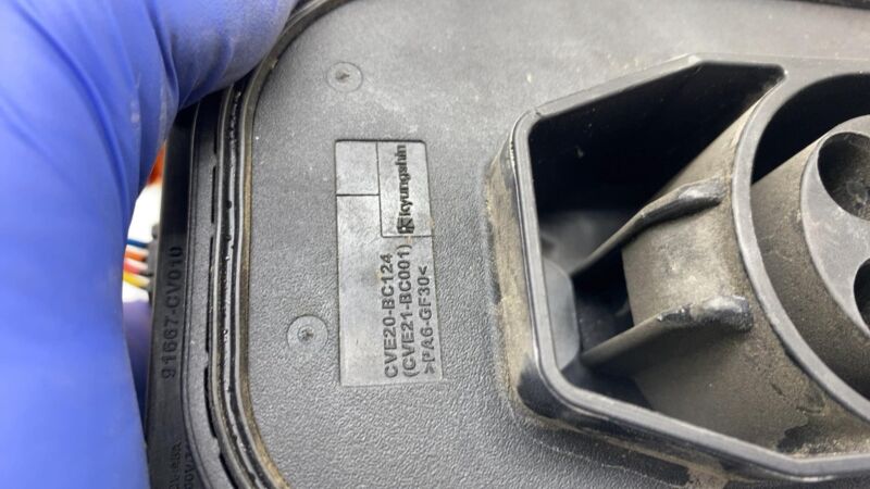 91683CV101 2022-2024 Kia EV6 High Voltage Battery Charging Cable Wire Harness & Charge Port