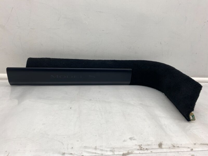 156607580B ⭕ 21-23 Tesla Model S Passenger Side Lower A-Pillar Sill Trim Right 1566075-80-B