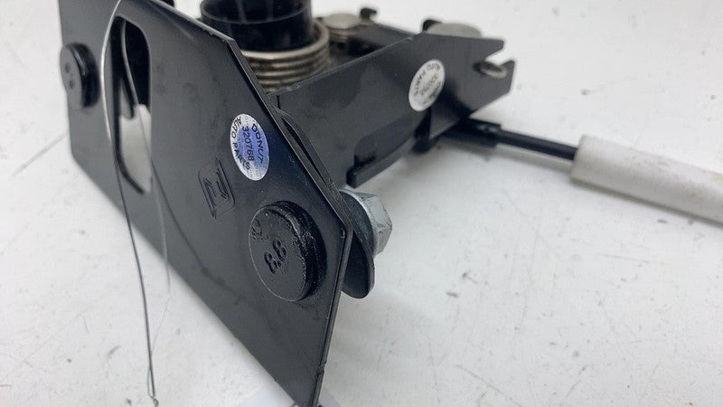 PT00206309-B ⭕ 2022-2024 Rivian R1T Rear Right Side Bin Handle Release Actuator PT00206309-B