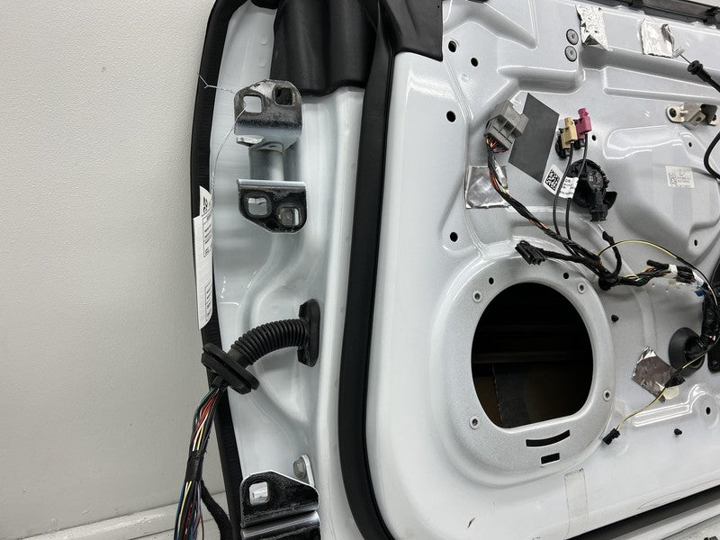 ⭕ 2016-2020 Tesla Model S Front Passenger Side Door Shell Panel Right