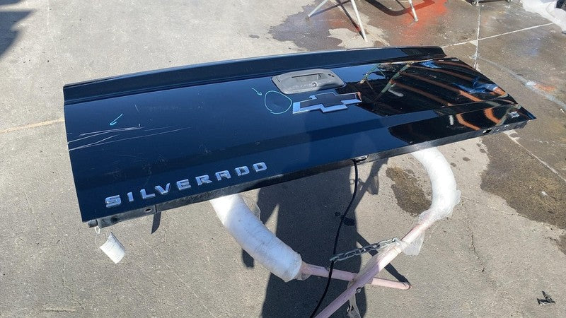 2015-2019 CHEVY SILVERADO 1500 TRUNK LID TAILGATE W/ CAMERA OEM Lid Bl