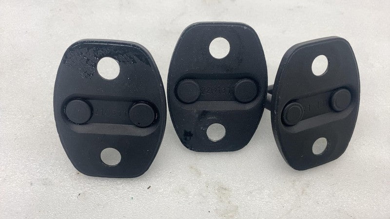 213101 ⭕2022-2024 Lucid Air Grand Touring Front or Rear Door Lock Latch Catcher Striker