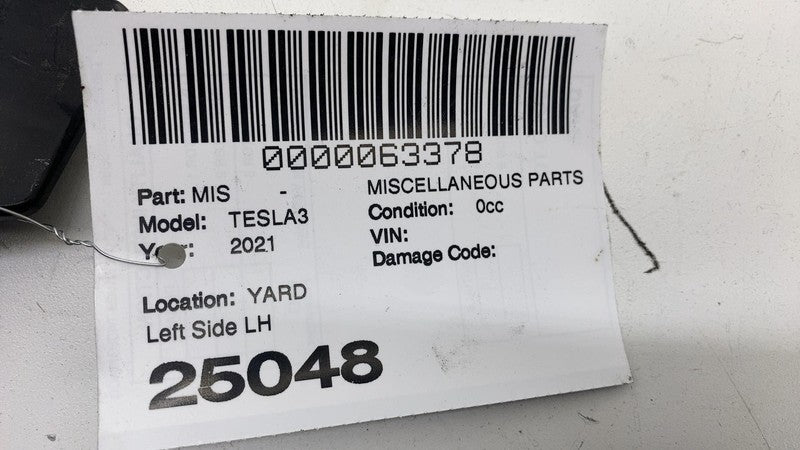 ⭕ 17-23 Tesla Model 3 Rear Left Taillight Tail Lamp Mount Bracket 1083