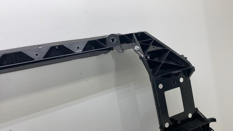 68292237AA ⭕ 17-25 Chrysler Pacifica Radiator Support Crossmember Closure Panel 68292237AA