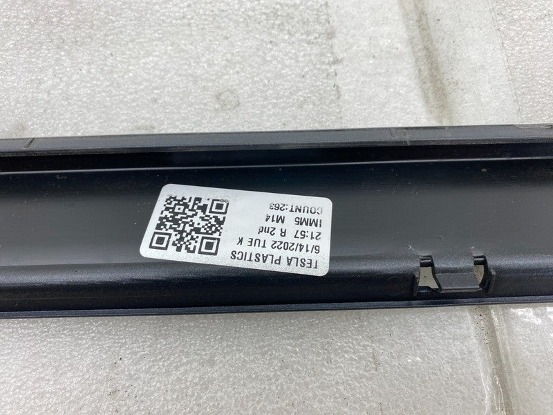 101221500G ⭕12-23 Model S MS Driver Side Rocker Panel Scuff Plate Molding Left 1012215-00-G