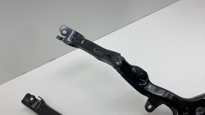 2024 Tesla Cybertruck Rear Driver Side Diffuser Mount Bracket Left 180