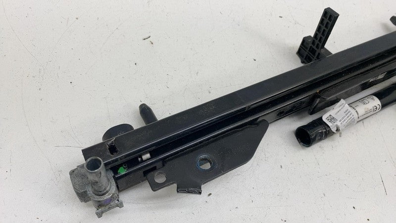⭕ 17-23 Model 3 Front Left Seat Rail w/ Seatbelt Lap Pretensioner 1090