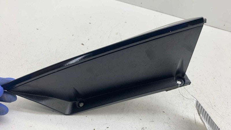 ⭕ 17-25 Chrysler Pacifica Rear Passenger Right D-Pillar Applique Molding Cover