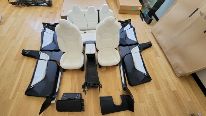 ⭕ 2020 Tesla Model S MS SET of Front and Rear Seats With Door Panel Trim Cushion