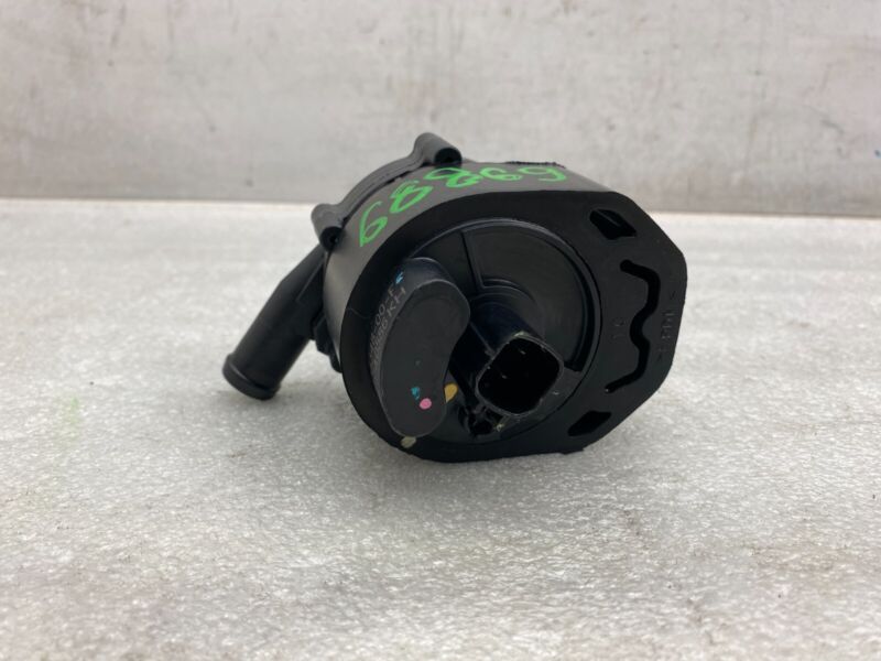 2016-2020 Tesla Model S X Cooling System Auxiliary Water Coolant Pump FWD Assy