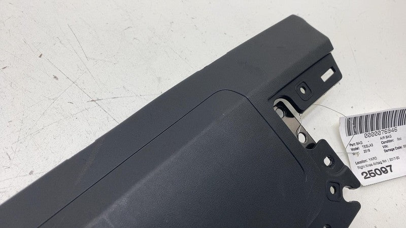 107782600D ⭕ 2017-2023 Tesla Model 3 Right Lower Knee Safety Airbag Module RH 1077826-00-D
