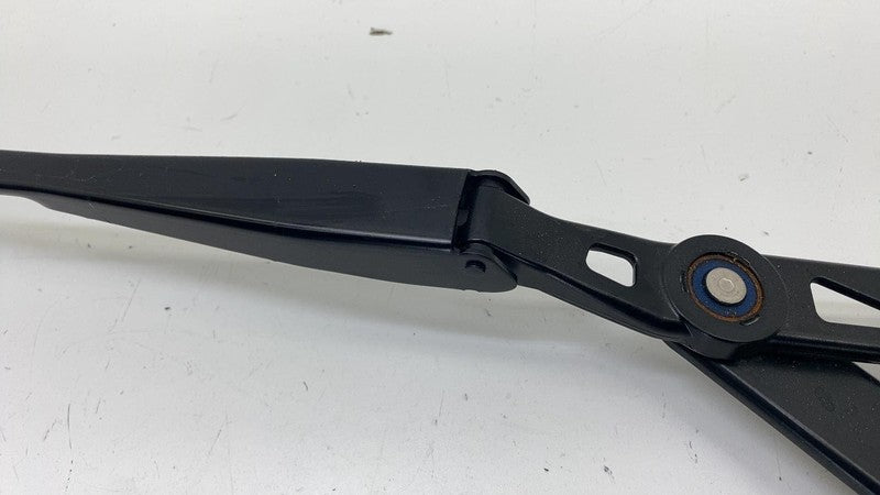 ⭕ 2022 Mercedes EQS 450+ Front Right Windshield Wiper Arm & Blade RH A