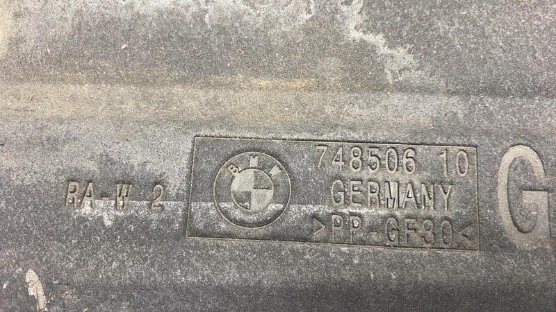 748506 10 2017-2022 BMW 530e G30 Right Floor Under Body Cover Splash Shield Guard Panel RH