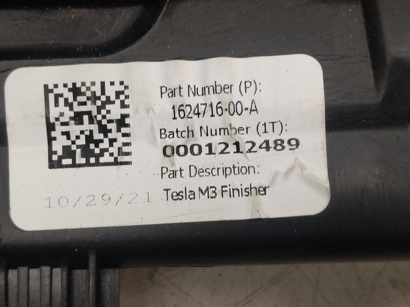 1624716 00 A ⭕ 2017-2022 Tesla Model 3 Y Instrument Panel Blow Finisher Bracket 1624716-00-A