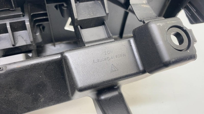 9Y0881458 ⭕ 2023 2024 2025 Porsche Cayenne Retainer Trim Support Bracket 9Y0882639