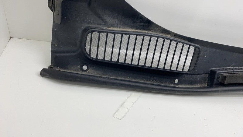 2013-2018 Ford C-Max Front Windshield Wiper Cowl Vent Trim Panel Cover