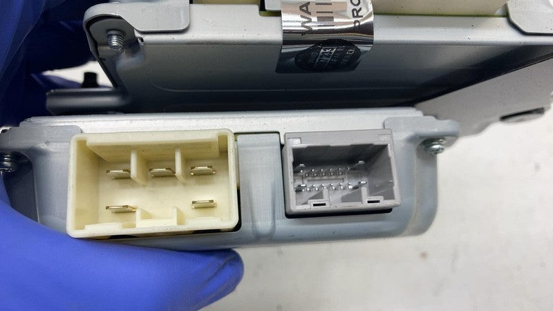 82714 SJ010 2019-2023 Subaru Forester DC-DC Power Inverter Converter Control Module Assy OEM