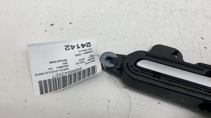 108183199F ⭕ 17-20 Tesla Model 3 Front = Rear Left Exterior Door Handle Outer 1081831-99-F