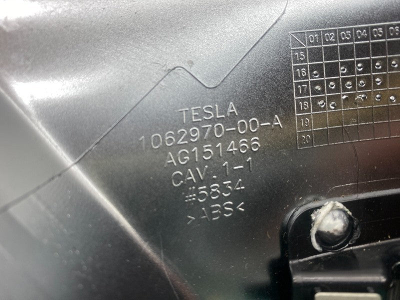 1062970 00 A ⭕16-22 Model X MX 2nd Row Rear Right Side Monopost Inner Cover Trim 1062970-00-A