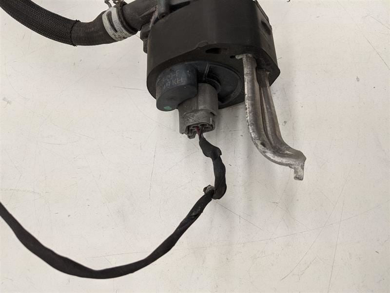 1037328 00 F ⭕16-20 Tesla Model X MX Cooling System Auxiliary Coolant Water Pump 1037328-00-F