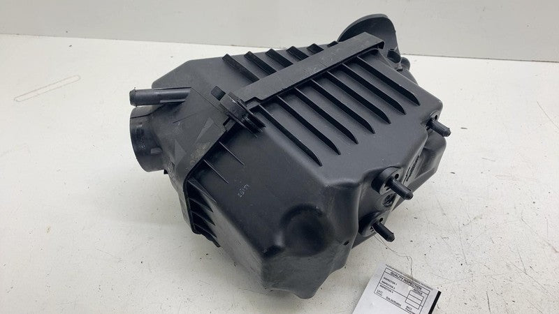 04627063AD ⭕ 2011-2018 Jeep Wrangler Air Cleaner Intake Filter Box Housing OEM 04627063AD