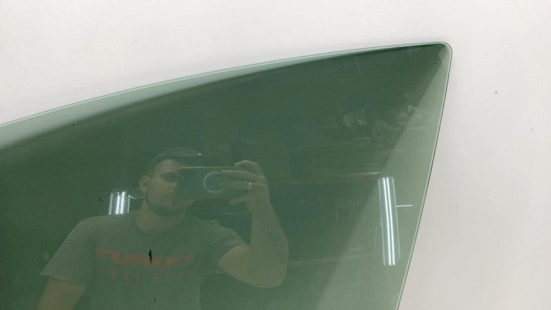 E9 43R-004530 ⭕ 2017-2019 Tesla Model 3 Front Driver Side Door Window Glass Left (Single Pane)