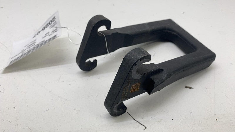 ⭕ 2024 Tesla Cybertruck Front Right Side Subframe Recovery Tow Hook 12