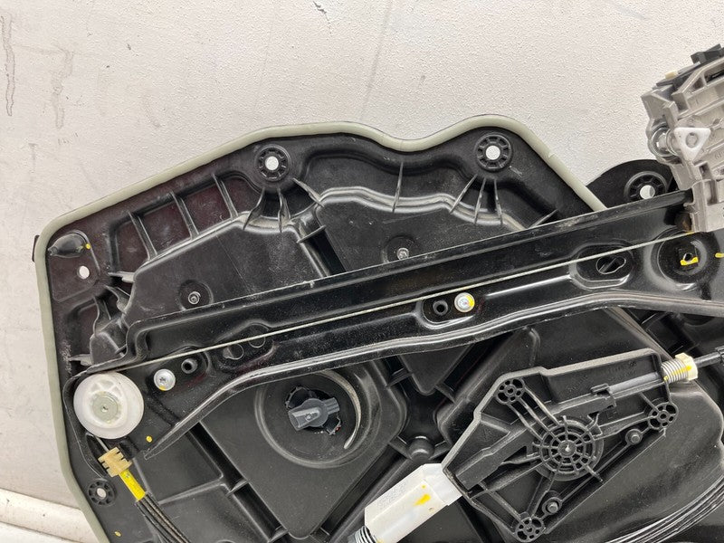 ⭕ 20-24 Model Y Front Left Window Regulator & Motor w/ Base Module 149