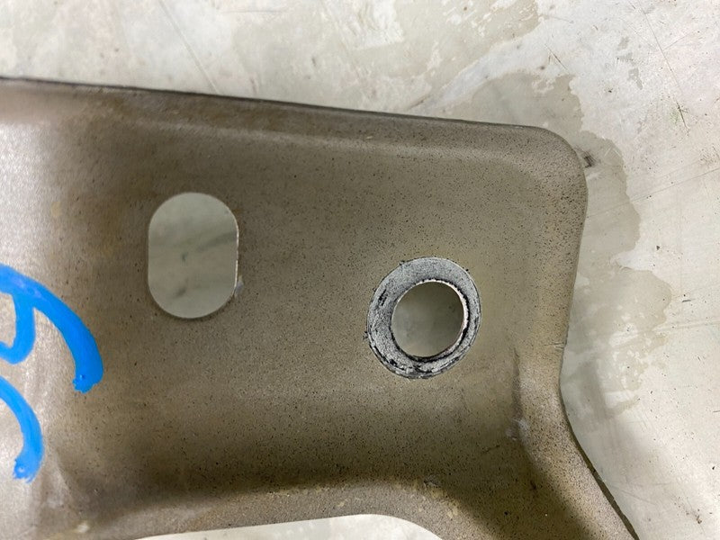 108601600D ⭕17-23 Model 3 M3 Front Passenger Side Fender Support Bracket Right 1086016-00-D