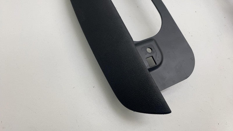 ⭕ 2025 Chevrolet Silverado 1500 Dash Center Right Side Bezel w/ Vent R