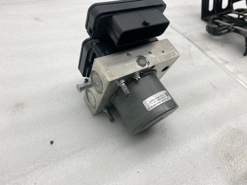 1044745 00 B ⭕ 2017-2023 Tesla Model 3 M3 Antilock Brake System ABS Pump Module 1044745-00-B