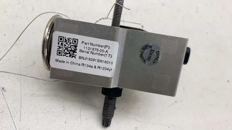 110187800A 17-23 Model 3 Air Conditioner AC HVAC Heater Core Valve Tube Sensor 1101878-00-A