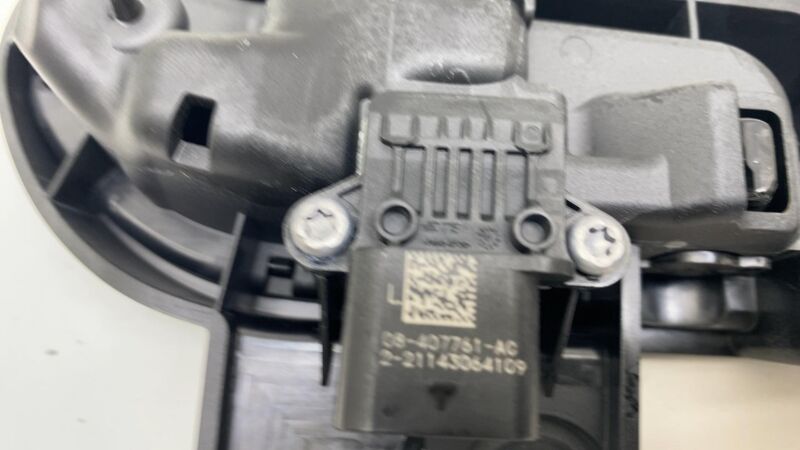 1528114-10-D 2020-2023 Tesla Model 3 Y M3 MY Rear Driver Side Outside Door Handle Left LH OEM