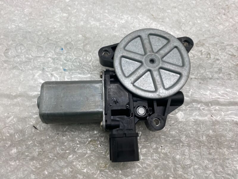 2012-2015 Tesla Model S MS Passenger Side Panoramic Sunroof Motor Right RH Assy