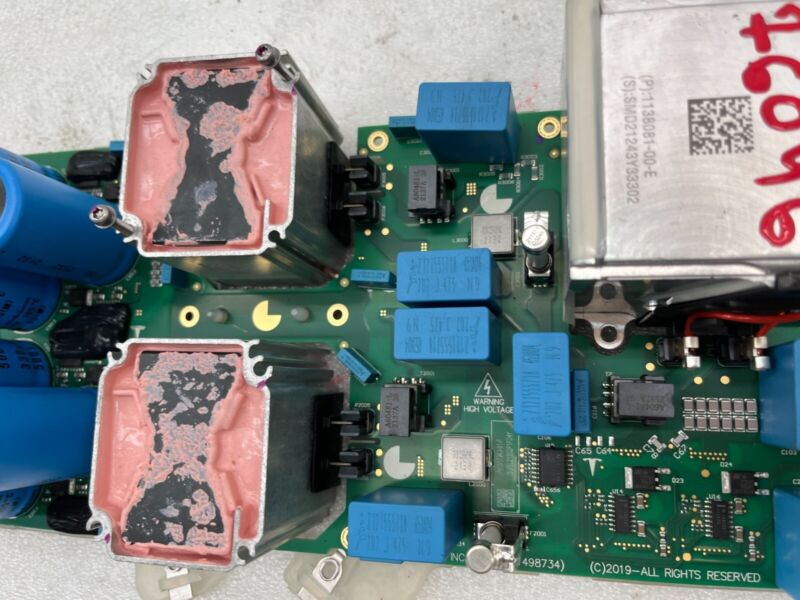 113808100E 17-23 Model 3 High Voltage Battery Power Conversion OnBoard Charger 1138081-00-E