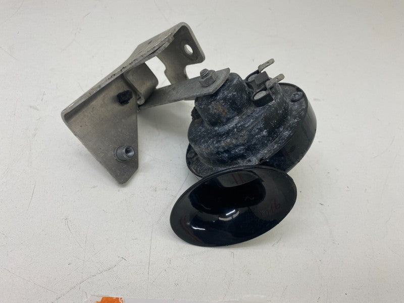 E1 0020046 ⭕2012-2020 Tesla Model S MS Seger Low Pitch Tone Horn 12V 410 Hertz with Bracket