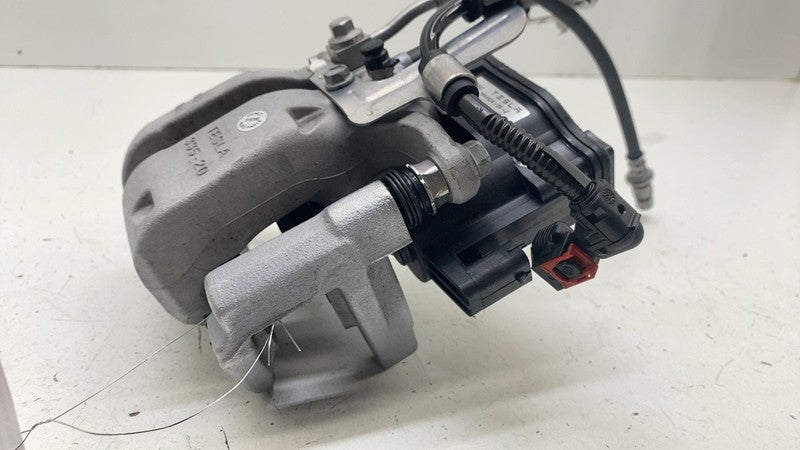 104462400J ⭕ 2017-2025 Tesla Model 3 Rear Passenger Right Brake Caliper BASE 1044624-00-J