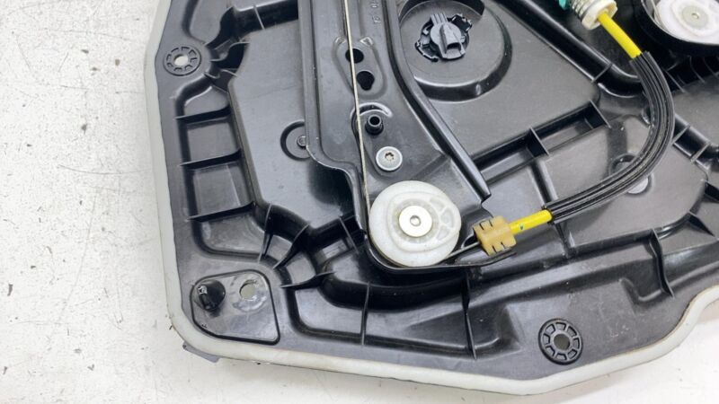 1495512-00-D 20-22 Model Y Rear Left Door Window Regulator & Motor + Base Module 1495512-00-D
