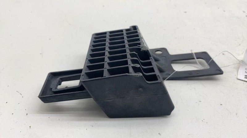 31563676 ⭕ 21-24 Polestar 2 Front Passenger Side Bumper Absorber Bracket Right 31563676