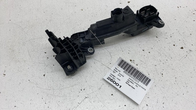 2019 BMW 530e G30 2.0L Battery Voltage Jump Start Terminal Junction Bo