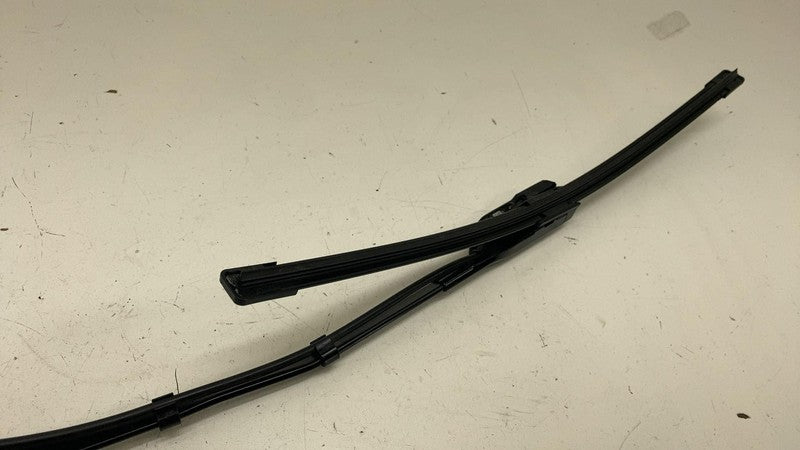 97036203 ⭕ 24-25 Tesla Model 3 M3 Front Passenger Side Windshield Wiper Arm & Blade Right