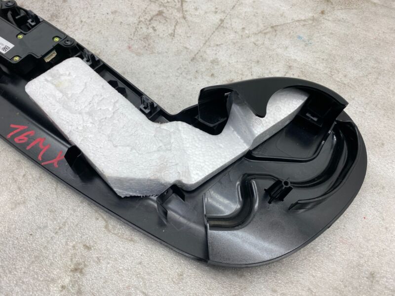 1049316-00-B 2016-2020 Tesla Model X MX Front Right Memory Seat Control Switch Button & Panel