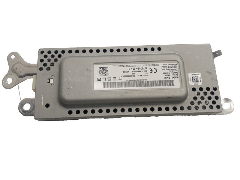 1079749-00-D ⭕ 2017-2023 Model 3 Harman Becker FM HD Audio Radio Receiver Module 1079749-00-D