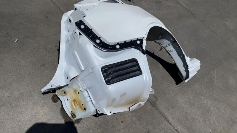 ⭕ 20-23 Tesla Model Y Rear Passenger Side Quarter Panel Structural Cutout Right