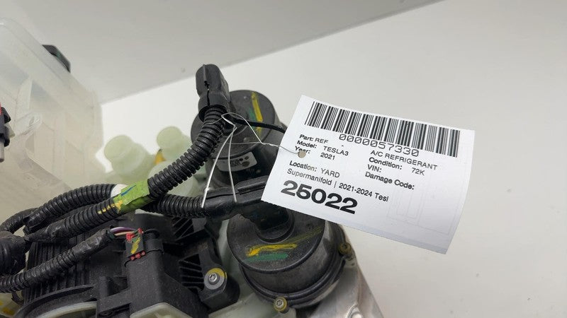 152300200B 21-24 Model 3 Supermanifold Refrigerant Chiller + Coolant Reservoir 1523002-00-B
