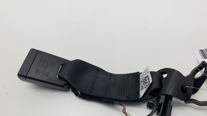 7 412 785 04 2017-2023 BMW 530e G30 PAIR Rear Left & Right Center 2nd Row Seat Belt Buckle