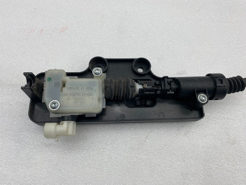 106181600B ⭕ 16-20 Model S X Front Left Secondary Hood Actuator Cable Release 1061816-00-B