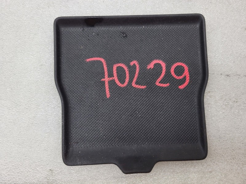 1093093 00 B ⭕17-23 Model 3 M3 Y MY Center Console Storage Rubber Mat Bin Insert 1093093-00-B